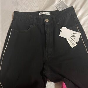 Hi-rise wide leg jeans